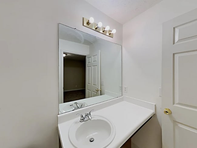 2700 Cedar Trace Dr in Ellenwood, GA - Building Photo - Building Photo
