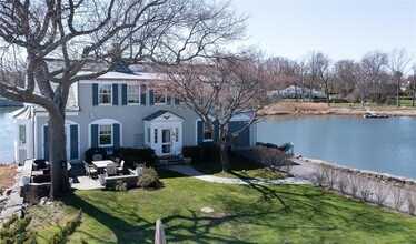 6 Pine Island Rd in Rye, NY - Building Photo - Building Photo