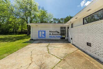 1605 Wilhurst St in Jackson, MS - Building Photo - Building Photo