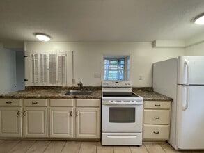 1008 Biltmore Ave in Lynchburg, VA - Building Photo - Building Photo