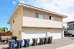 7032 Heil Ave in Huntington Beach, CA - Foto de edificio - Building Photo