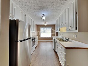 1085 Poplar Ln in Loganville, GA - Building Photo - Building Photo