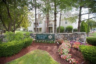 6 Walden Dr, Unit #7 in Natick, MA - Building Photo