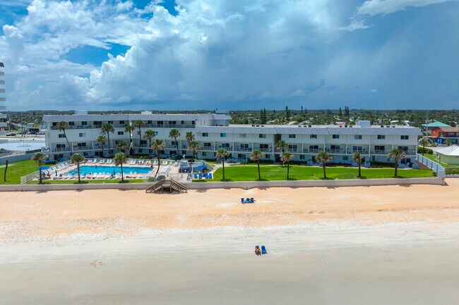 Ormond By The Sea in Ormond Beach, FL - Building Photo - Building Photo