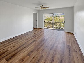 8300 Bardmoor Blvd in Seminole, FL - Building Photo - Building Photo