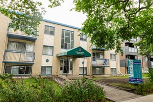 Norland House in Edmonton, AB - Building Photo