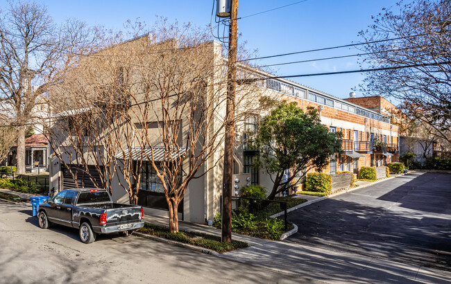 King William Lofts in San Antonio, TX - Building Photo - Building Photo