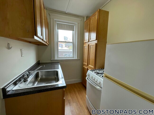 1179 Boylston St