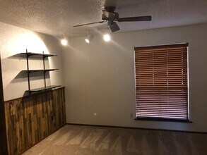 10502 Doering Ln in Austin, TX - Building Photo - Building Photo