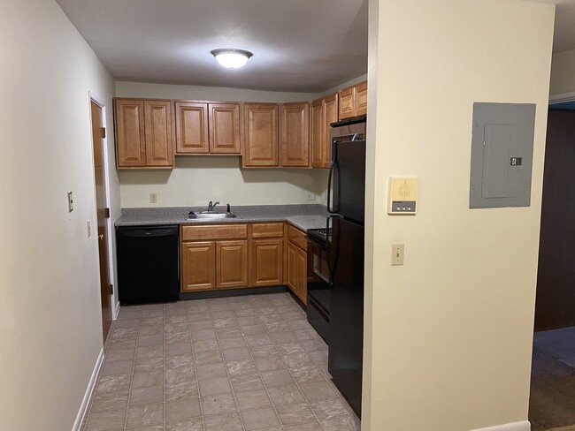 66 Mayflower Ave in Middleboro, MA - Building Photo - Building Photo