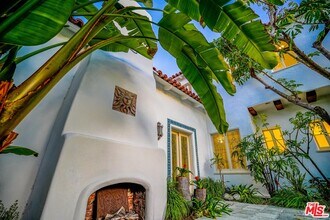 515 N Palm Dr in Beverly Hills, CA - Building Photo - Building Photo
