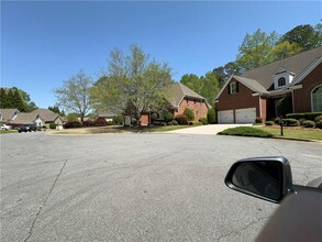 2612 Peterboro Row in Marietta, GA - Foto de edificio - Building Photo