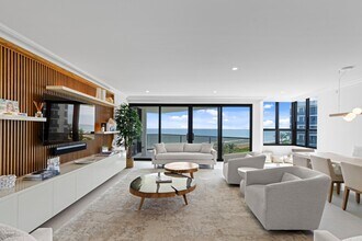 3120 S Ocean Blvd in Palm Beach, FL - Foto de edificio - Building Photo