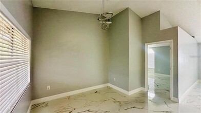 2754 Carmel Ct in Kissimmee, FL - Building Photo - Building Photo