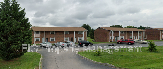 3122 E Governor John Sevier Hwy in Knoxville, TN - Building Photo - Building Photo