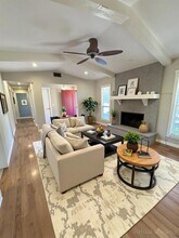 3510 Roanoke Dr, Unit 105-6 in Cedar Park, TX - Building Photo - Building Photo