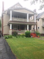 2176 Edgewood Rd in Cleveland Heights, OH - Building Photo