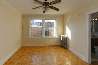 701 W Belmont Ave, Unit A06C in Chicago, IL - Foto de edificio - Building Photo