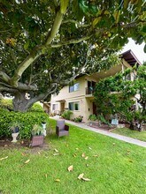 321-325 Calle Miramar in Redondo Beach, CA - Building Photo - Interior Photo