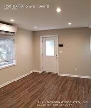 109 Barnard Ave-Unit -Unit B in Asheville, NC - Building Photo - Building Photo