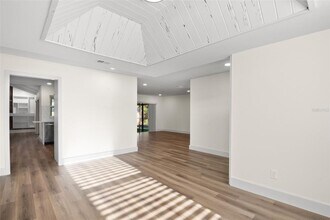 3145 Sandy Ridge Dr in Clearwater, FL - Building Photo - Building Photo