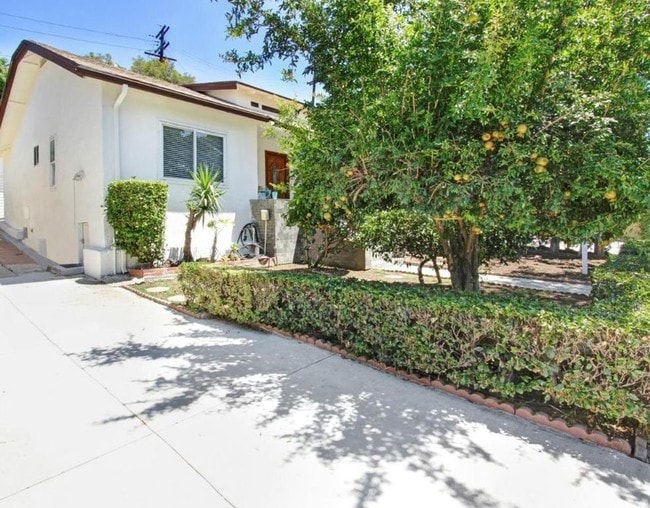 property at 1018 Tyler St