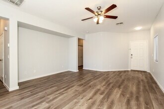 44080 W McCord Dr in Maricopa, AZ - Building Photo - Building Photo