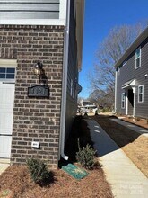 4021 Lawnview Dr in Charlotte, NC - Building Photo - Building Photo