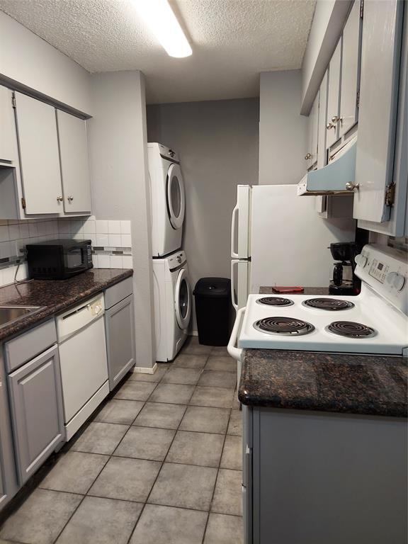 12615 Brookglade Cir in Houston, TX - Building Photo - Building Photo