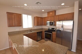 8344 S Pioneer Way in Las Vegas, NV - Building Photo - Building Photo