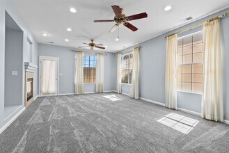 10404 Chadwell Dr in Reno, NV - Building Photo - Building Photo