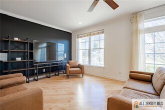 98 S Shore Dr in South Amboy, NJ - Building Photo - Building Photo