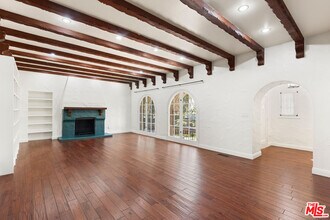 258 S Orange Dr in Los Angeles, CA - Building Photo - Building Photo