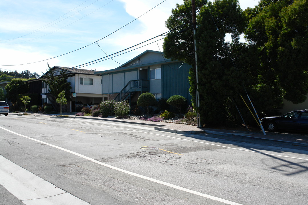 610 Masonic in Belmont, CA - Foto de edificio