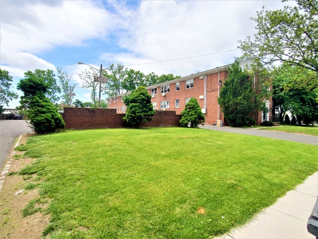 720 Westfield Ave