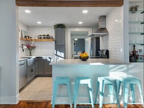 246 Perkins St in Tallahassee, FL - Building Photo - Building Photo