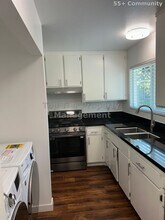 4718 Sunny Hills Rd in Oceanside, CA - Building Photo - Building Photo