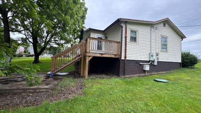 211 Wilkes St in Wilkesboro, NC - Building Photo - Building Photo