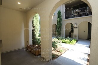 535 S Motif St in Anaheim, CA - Building Photo - Building Photo