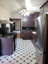 1003 W 17th St in Davenport, IA - Foto de edificio - Building Photo