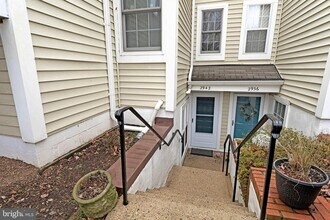 2942 Yarling Ct in Falls Church, VA - Building Photo - Building Photo