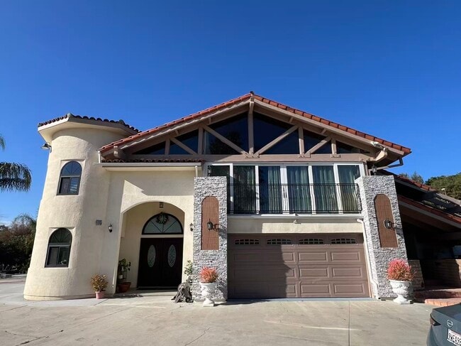 2911 Hawk Rd in Chino Hills, CA - Building Photo - Building Photo