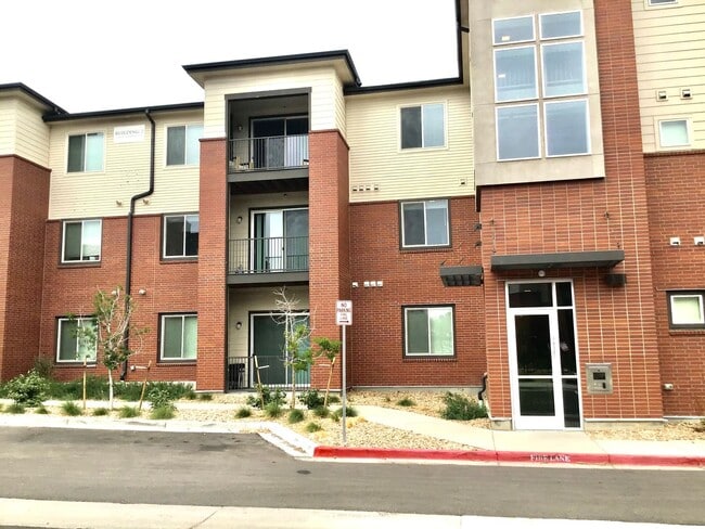 14301 E Tennessee Ave in Aurora, CO - Building Photo - Building Photo