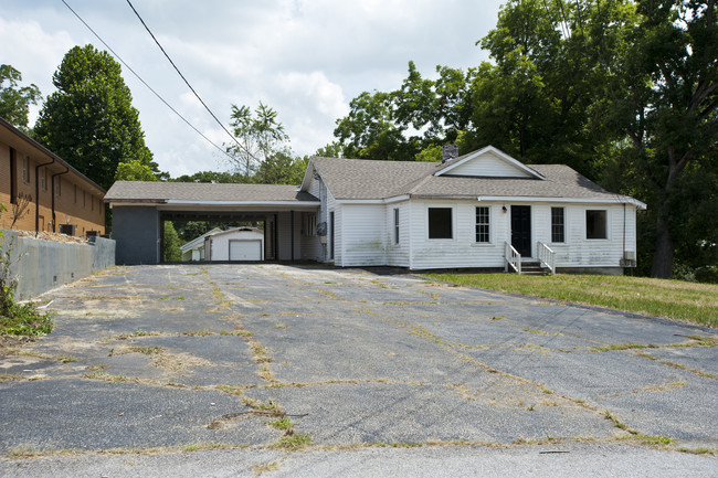 201 Oak St in Bremen, GA - Building Photo - Building Photo