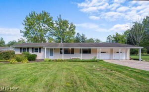 13015 Caves Rd in Chesterland, OH - Building Photo