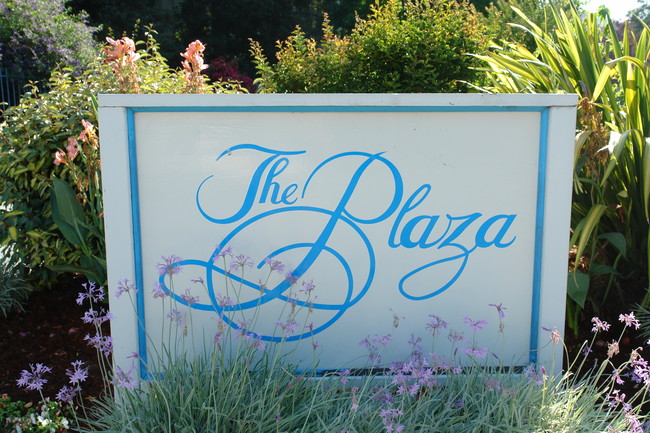 The Plaza in San Jose, CA - Building Photo - Building Photo