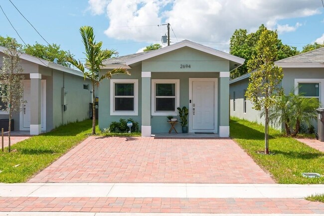 property at 2694 Nokomis Ave