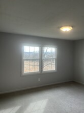 108 W Mountain View Rd, Unit B2 A3 in Johnson City, TN - Building Photo - Building Photo