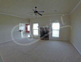 4402 Lauren MacKenzie Dr in Killeen, TX - Building Photo - Building Photo