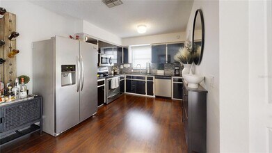 5518 61st St N in St. Petersburg, FL - Building Photo - Building Photo